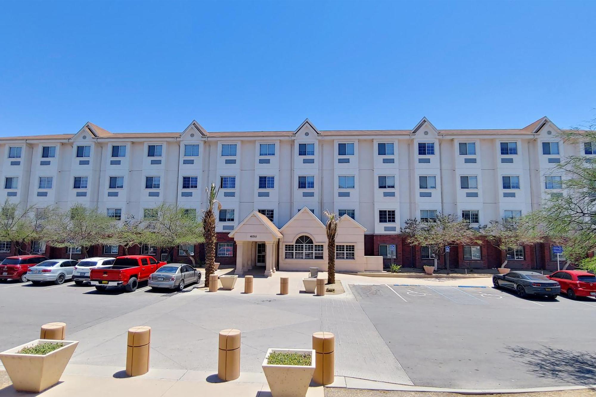 Microtel Inn And Suites By Wyndham Ciudad Juarez, Us Consulate Exterior photo